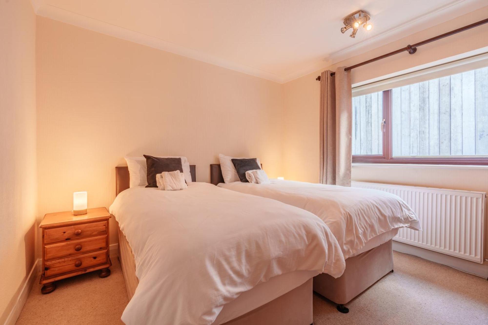 Offa'S Lodge Family Home Quiet Area With Sea Views Prestatyn Dış mekan fotoğraf