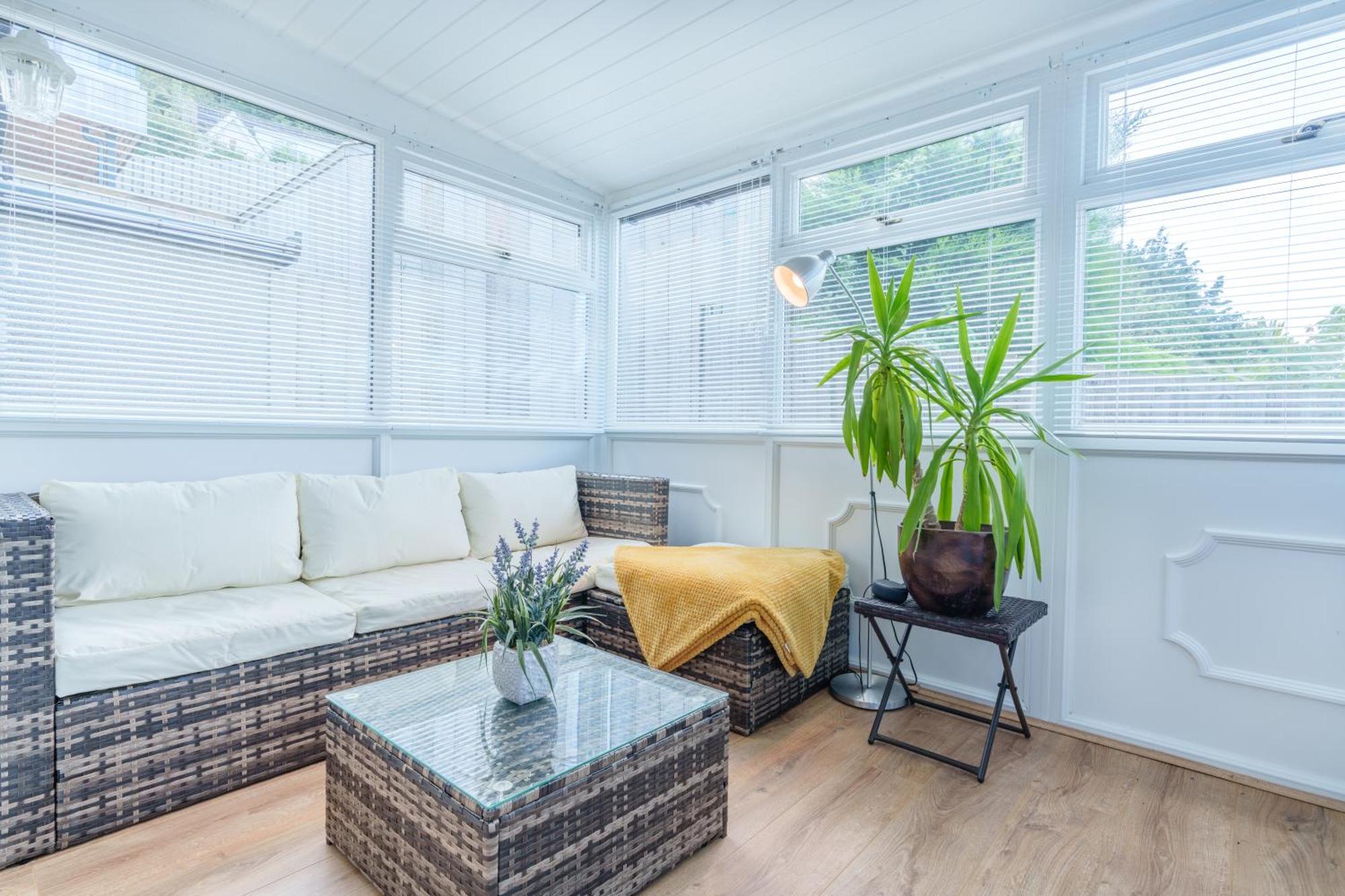 Offa'S Lodge Family Home Quiet Area With Sea Views Prestatyn Dış mekan fotoğraf
